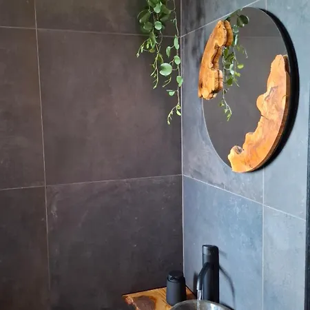 Mirtusz Apartmanhaz * Балатондьёрёк