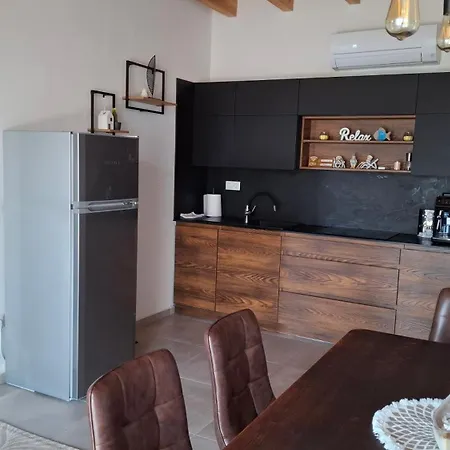 Дом отдыха Mirtusz Apartmanhaz
