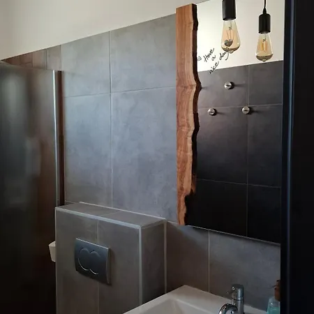 Mirtusz Apartmanhaz Балатондьёрёк